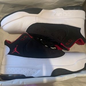 Unisex Jordan max aura